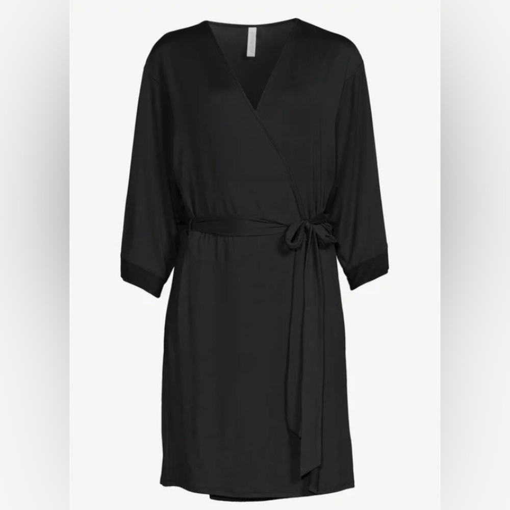 JoySpun Black NWT Buttery Soft Robe 🆕
